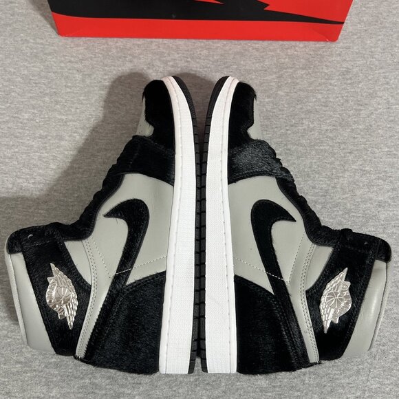 Nike Air Jordan 1 Retro High OG Shoes Black Grey Bovine Fur‎ Mens 10.5 Womens 12 main image 5